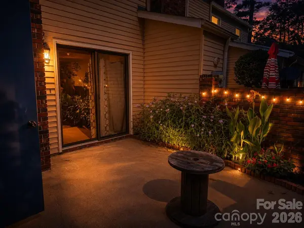 2705 N Center ST #46, Hickory, NC 28601