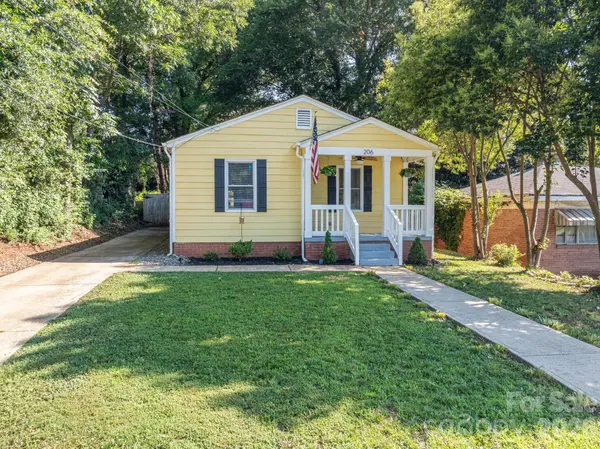 206 Cedar ST, Belmont, NC 28012