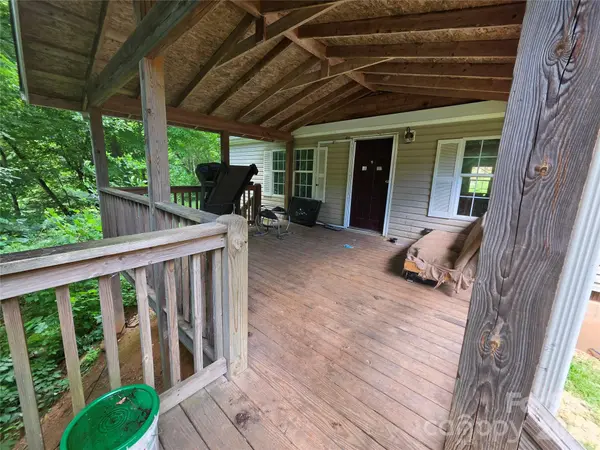 119 Miracle Mountain RD, Bryson City, NC 28713