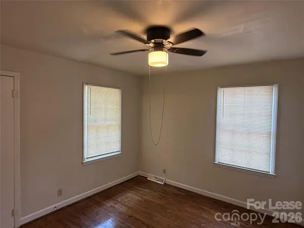 3721 Driftwood DR, Charlotte, NC 28205