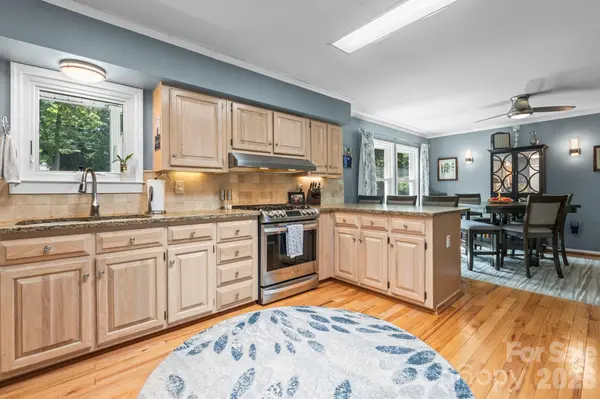 9081 Pittmans Gap RD, Newland, NC 28657