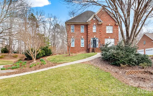 1869 Curraghmore RD, Clemmons, NC 27012