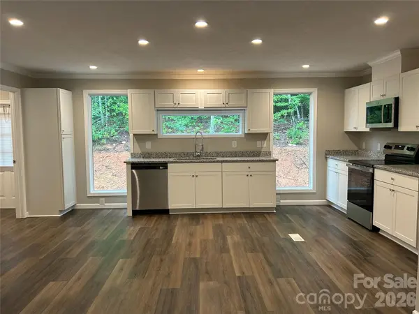 3153 Bear Trail DR, Lenoir, NC 28645