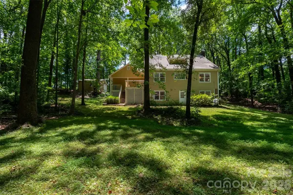 909 Woodland Forest DR, Waxhaw, NC 28173