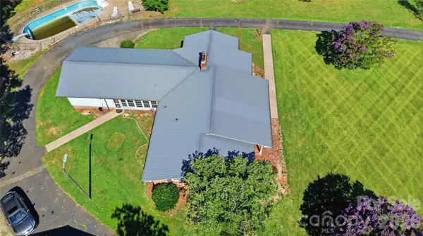 828 Ferry RD, Forest City, NC 28043