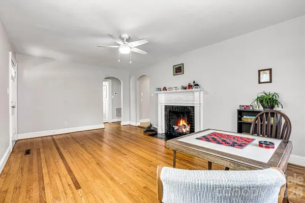 147 13th AVE NW, Hickory, NC 28601