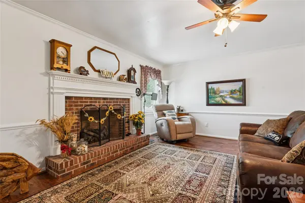 2004 Battle ST, Salisbury, NC 28146