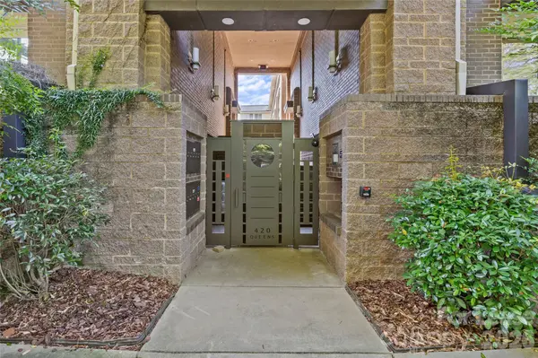 420 Queens RD #7, Charlotte, NC 28207