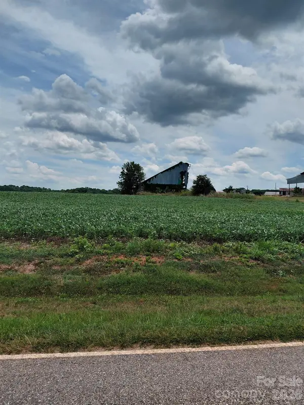 000 Howards Bridge RD, Union Grove, NC 28689