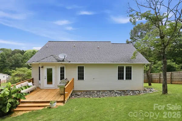 320 Meadowbrook DR, Canton, NC 28716