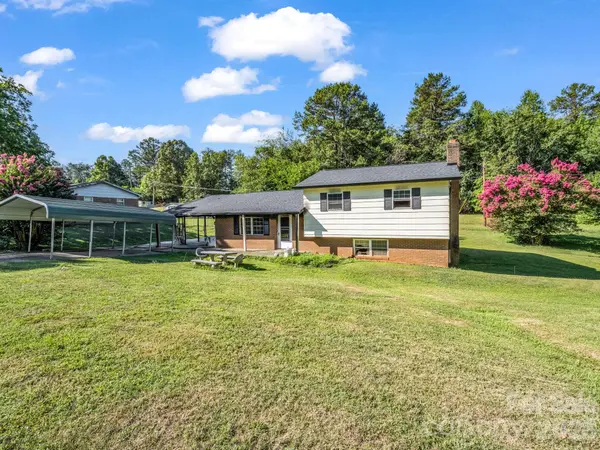 176 Michael ST, Bostic, NC 28018