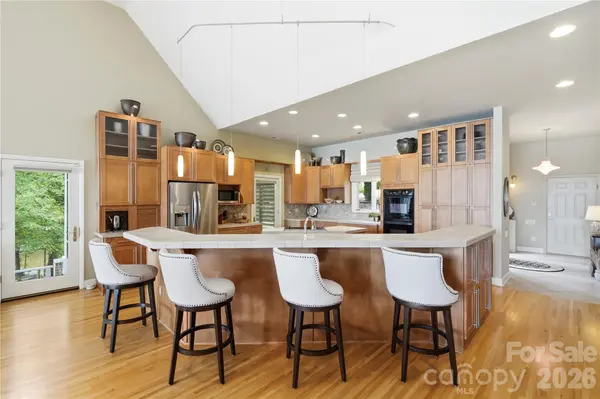 1075 Lakefront Woods DR, Belmont, NC 28012