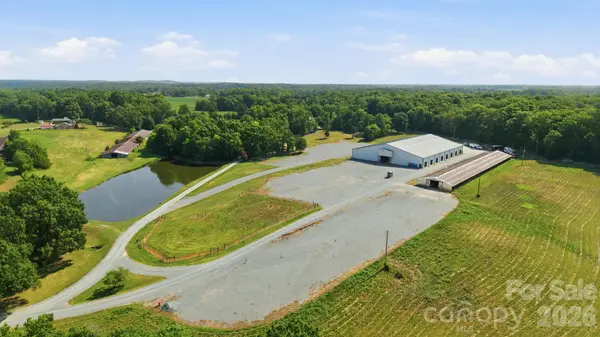 1916 Mcintyre RD, Wingate, NC 28174
