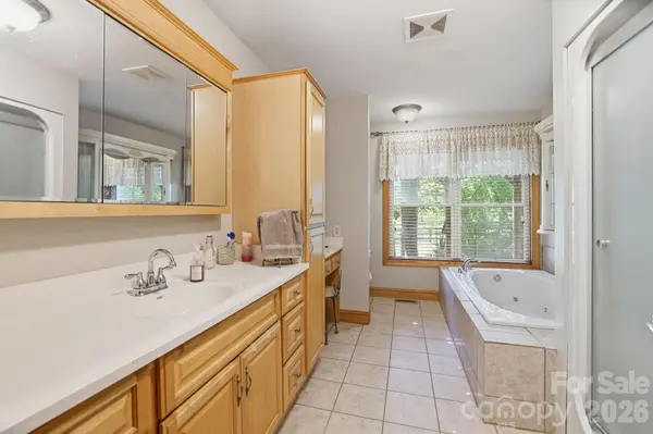 1916 Mcintyre RD, Wingate, NC 28174