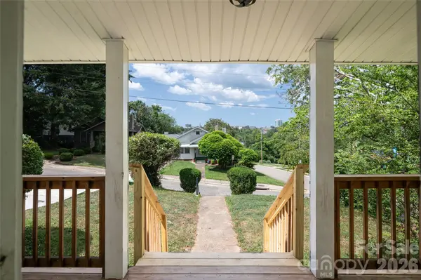 30 Bartlett ST, Asheville, NC 28801