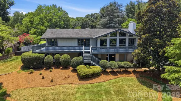 1507 Heatherloch DR, Gastonia, NC 28054