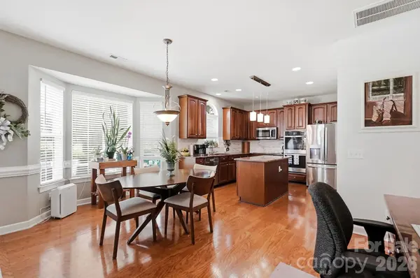 1111 Applegate Pkwy, Waxhaw, NC 28173