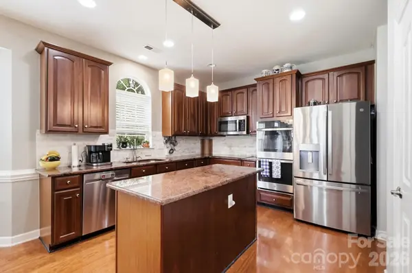 1111 Applegate Pkwy, Waxhaw, NC 28173