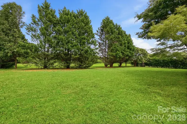 1111 Applegate Pkwy, Waxhaw, NC 28173