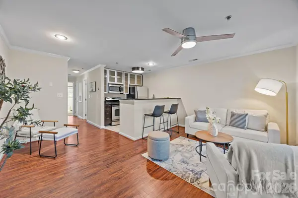 525 N Graham ST #2E, Charlotte, NC 28202