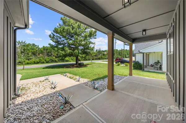 11352 Timber Ridge RD, Charlotte, NC 28213