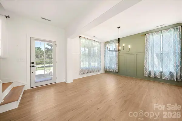 11352 Timber Ridge RD, Charlotte, NC 28213