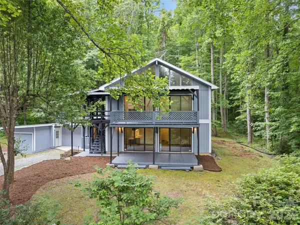 80 Merrie WAY, Waynesville, NC 28786
