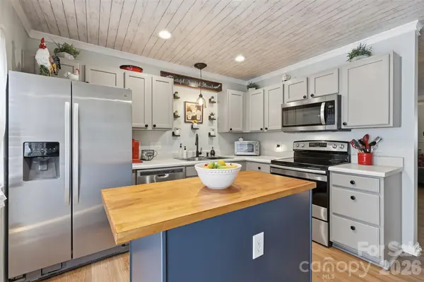 311 Wilkes Place DR, Fort Mill, SC 29715
