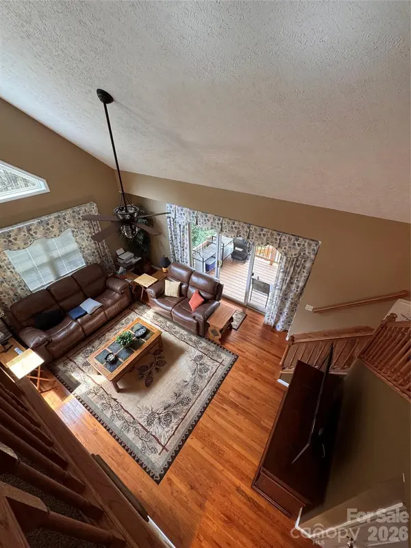25 Elderberry LOOP, Newland, NC 28657