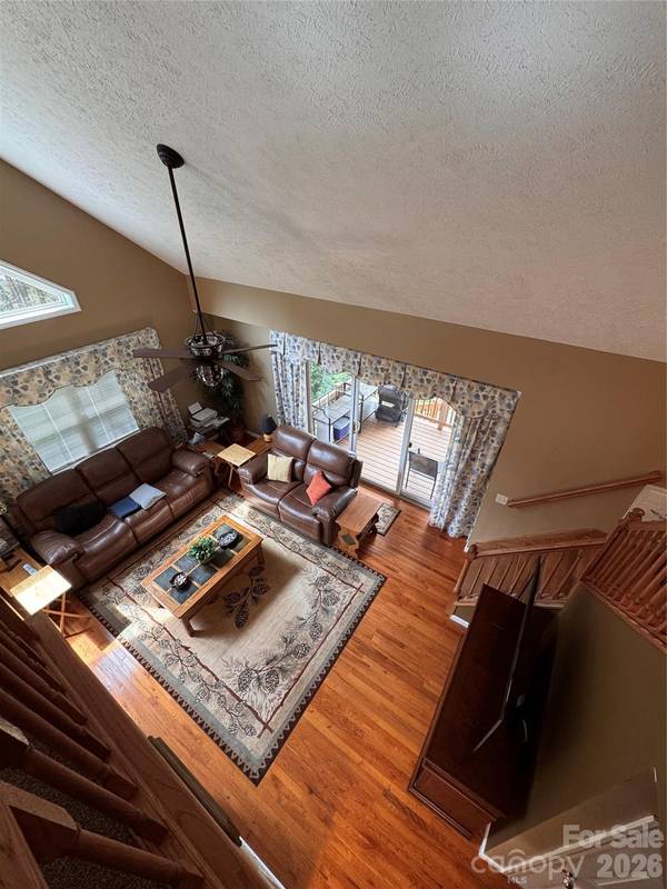 25 Elderberry LOOP, Newland, NC 28657