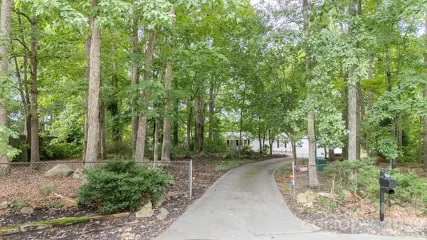 125 Red Fox CT, Mount Holly, NC 28120