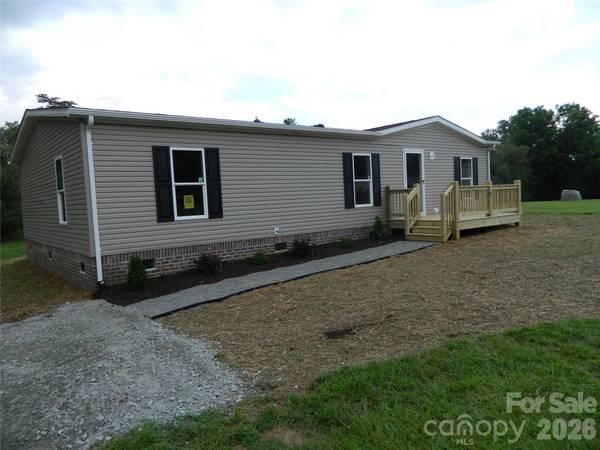 3944 Hollywood Ridge RD NE, Lenoir, NC 28645