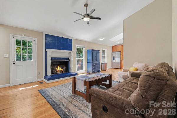 8537 Furrier DR, Charlotte, NC 28270