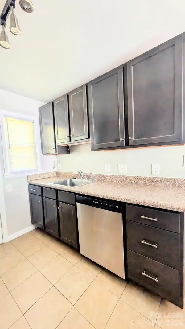 3216 Weston ST, Charlotte, NC 28209