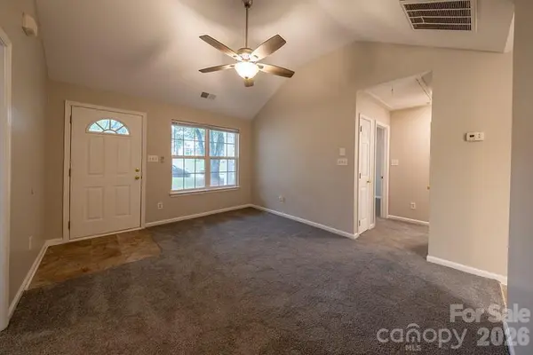 2502 Hemby Woods DR, Charlotte, NC 28262