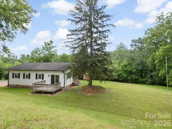 47 Carolina Mountain DR, Candler, NC 28715