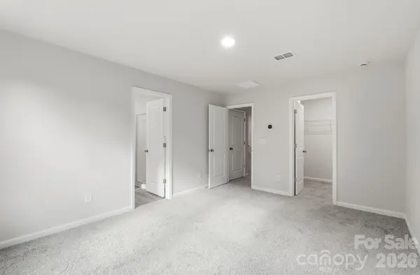 4041 Butler Grove LN, Charlotte, NC 28269