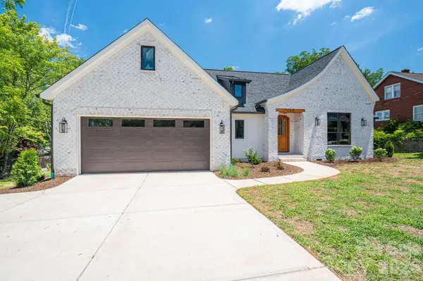 526 N Aspen ST, Lincolnton, NC 28092