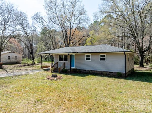 5028 NC 109 HWY S, Mount Gilead, NC 27306