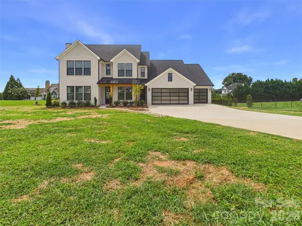1065 Rolling Meadows DR #08, Mooresville, NC 28115