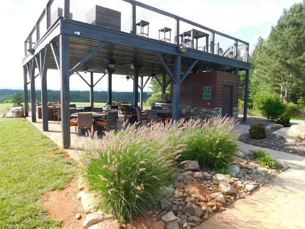 207 W Settings BLVD NW, Valdese, NC 28690
