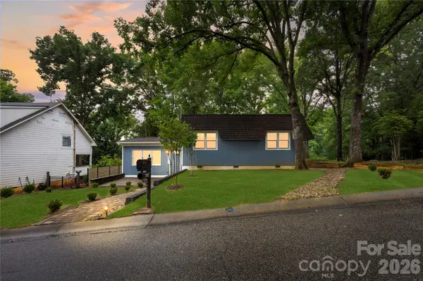 2087 Marquesas AVE, Tega Cay, SC 29708