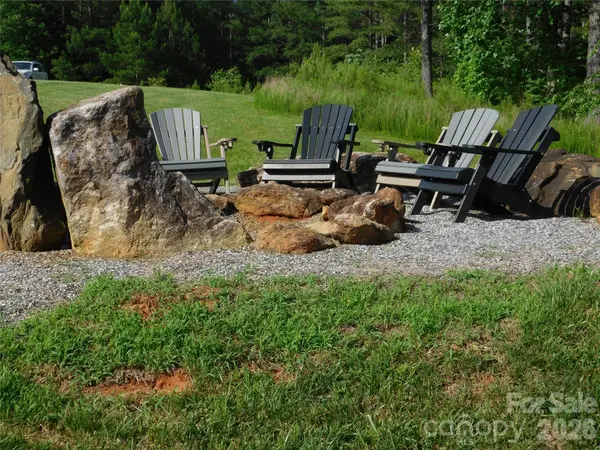 139 W Settings BLVD NW #106, Valdese, NC 28690