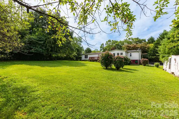 44 Double D DR, Flat Rock, NC 28731