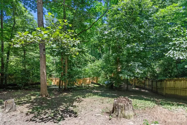 15 Forest Ridge LN, Weaverville, NC 28787