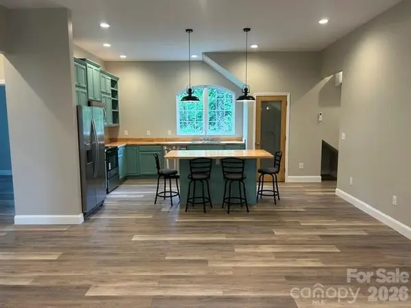 122 John Warren DR, Forest City, NC 28043