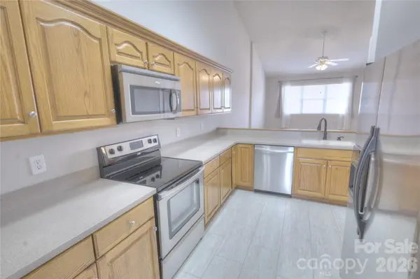 3927 Jasmine LN, Denver, NC 28037