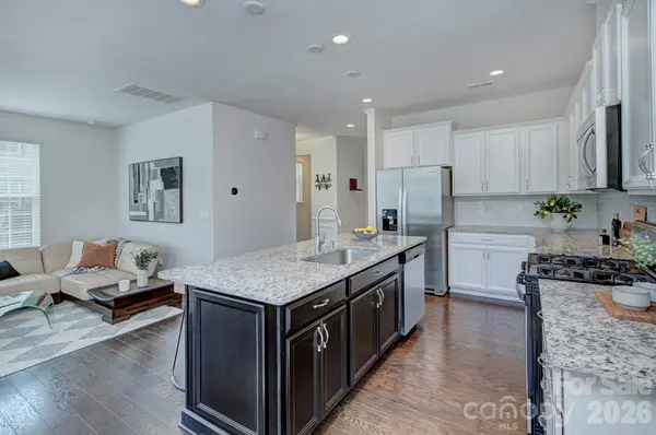 9257 Glenburn LN, Charlotte, NC 28278