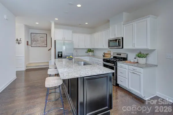 9257 Glenburn LN, Charlotte, NC 28278