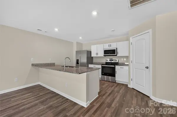 1475 Cannan Mountain DR, Newton, NC 28658
